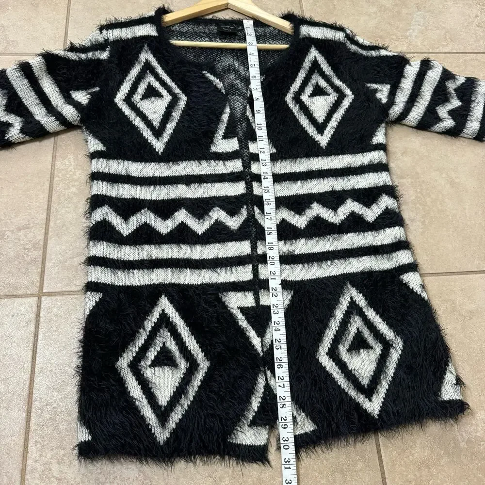 Cliche Southwest Cozy Cardigan Sweater Women’s M wool Boho Eyelash Black Long